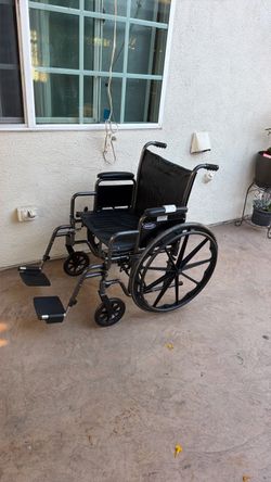 INVACARE WEELCHAIR like New