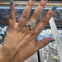 10k Gold REAL NATURAL DIAMOND Ring And Pendant Combo Deal For A Great Price!!