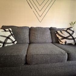 Living Room For Sale +2 Tables 