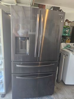 Samsung French Door Refrigerator Black Stainless