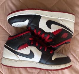 Jordan 1s Black Red White