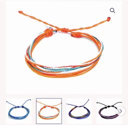 Multi strand pull tie bracelet
