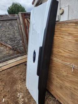 2023 F250 Tailgate