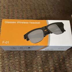 Wireless headset glasses