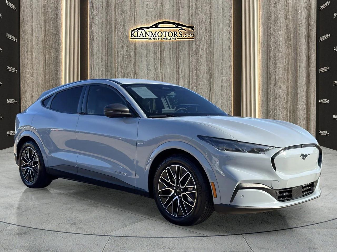 2025 Ford Mustang Mach-E