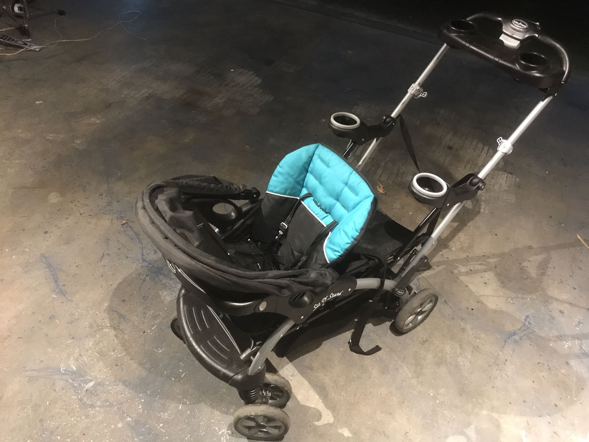 Baby Trend Sit n Stand Stroller - like new!