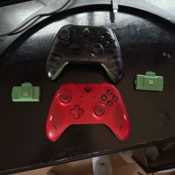 2 Xbox controllers with 2 Rechargeable Battery Bricks and Charger included 