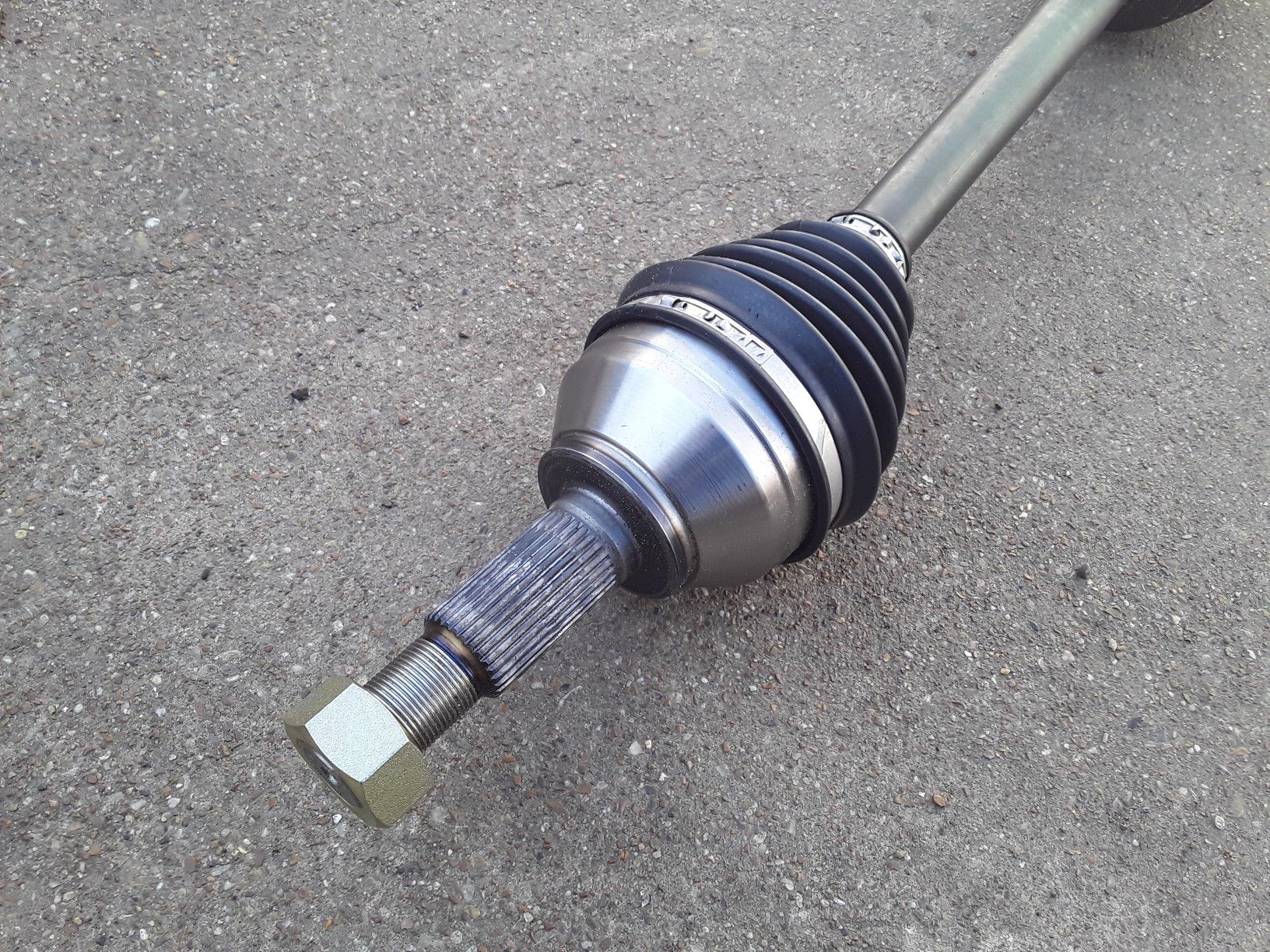 2012 Rogue left front drive axle
