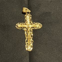 Gorgeous 14k Filigree crucifix - TWO GRAMS!!