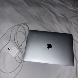 Apple MacBook Air M1