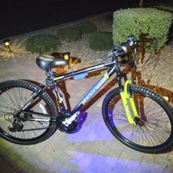 Gs29 genesis mountain deals bike