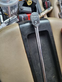 Snap on Extra Long 3/8 Fixed Head Ratchet FLL80
Great condition