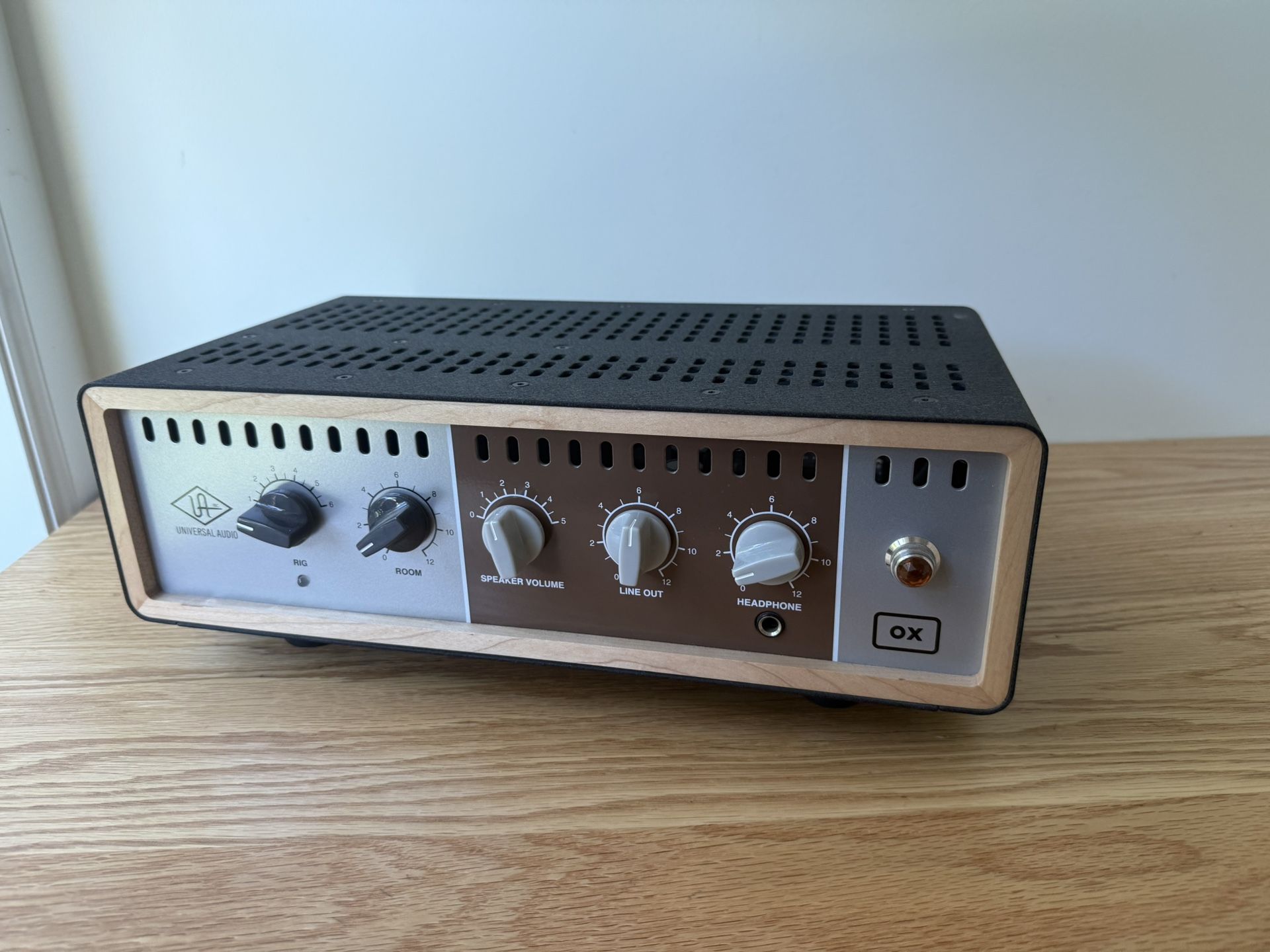 Universal Audio OxBox Tube Amp Attenuator