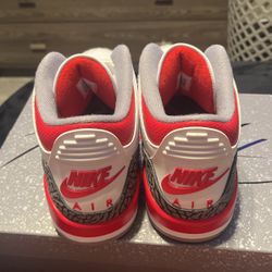 Air Jordan 3 Retro 'Fire Red' 2022