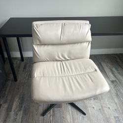 Wide White Desk Chair 