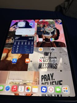 🌟 13-inch iPad Air (4th Gen) – 128GB – Fully Working – $600 FIRM