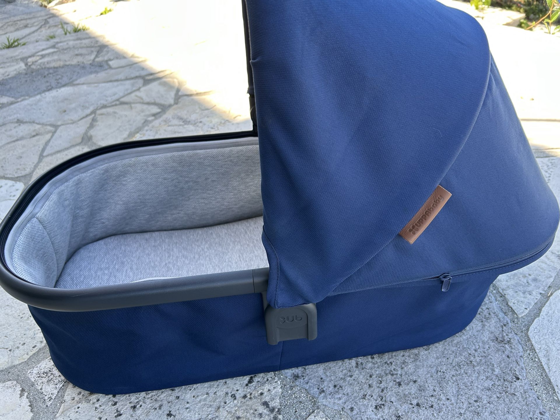Uppa baby Vista V2 bassinet