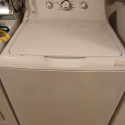 Washer/Dryer  $400 Couple
