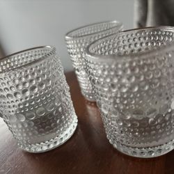 71 clear beaded votives