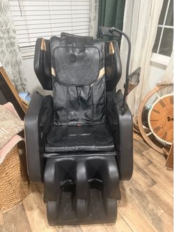 Massage chair $200 need gone ASAP