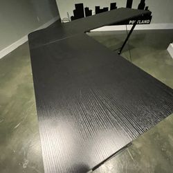 Black L Shaped Office/gaming Desk With Detachable Peice