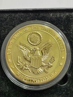 "Great Seal of The United States" large Gold Plated Coin Medal