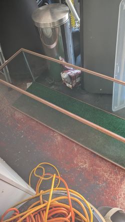 Reptile or fish enclosure and aquarium