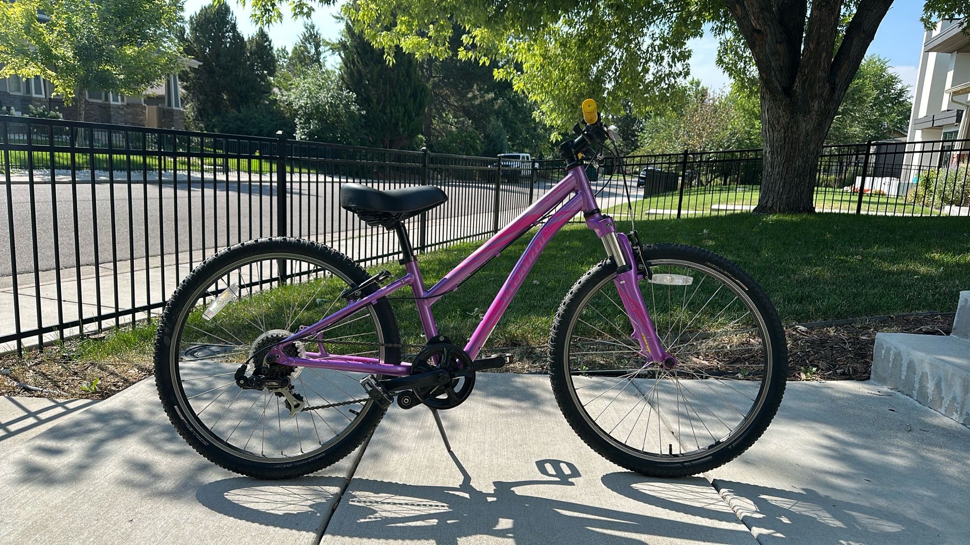 Specialized HotRock 7-speed Bike