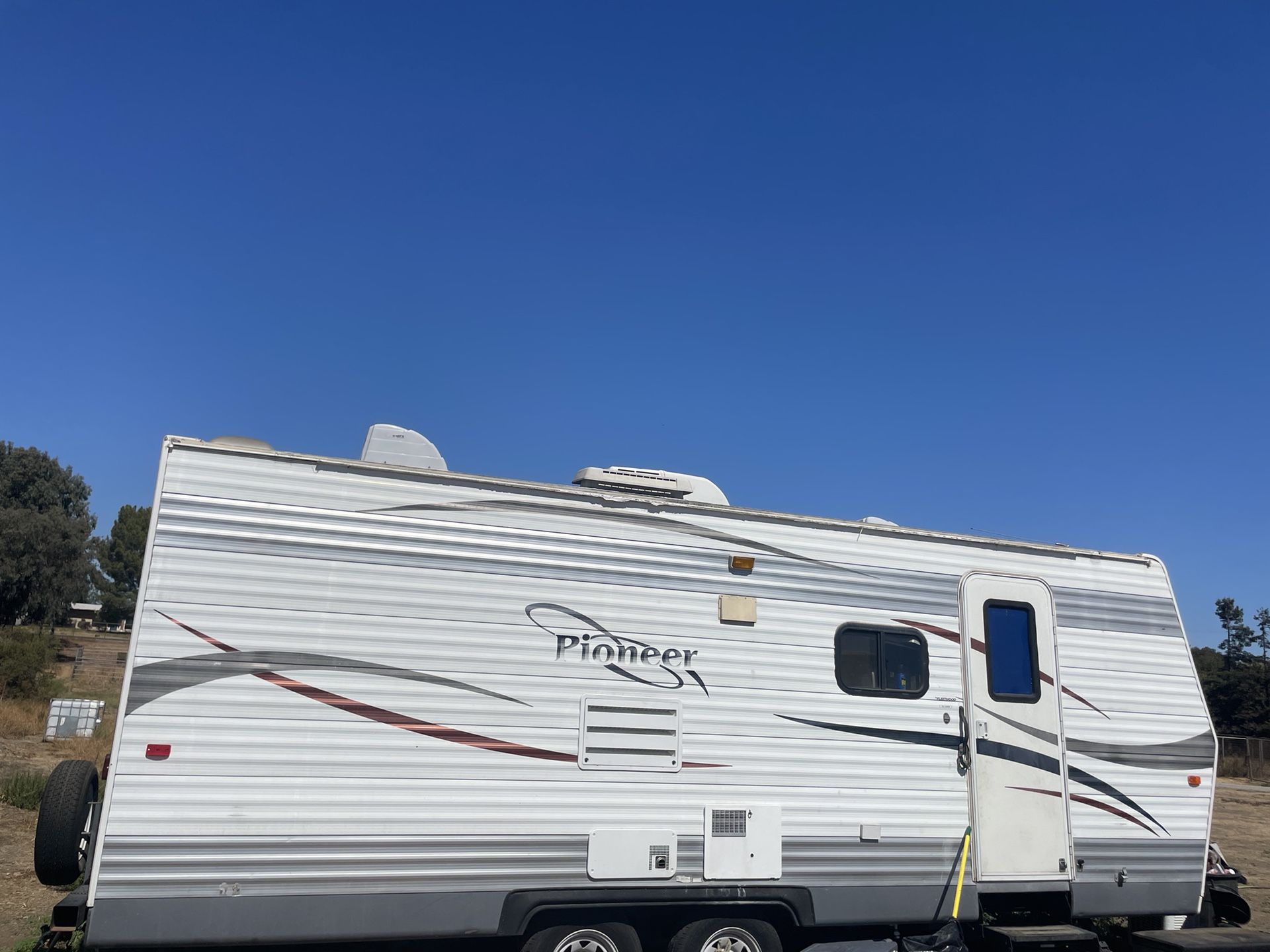 2007 Pioneer 21 Foot Bumper Pull