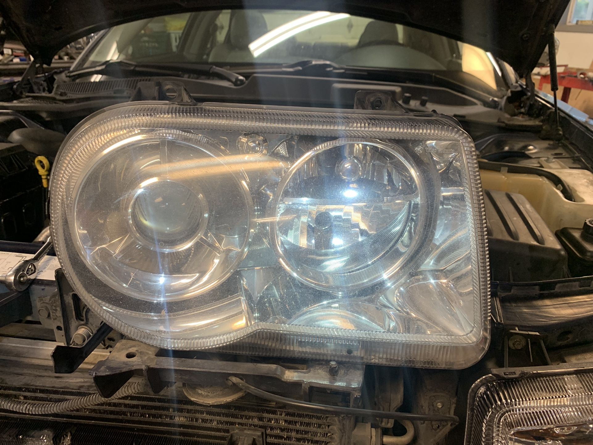 2005 To 2010 Chrysler 300 Passenger side Headlight