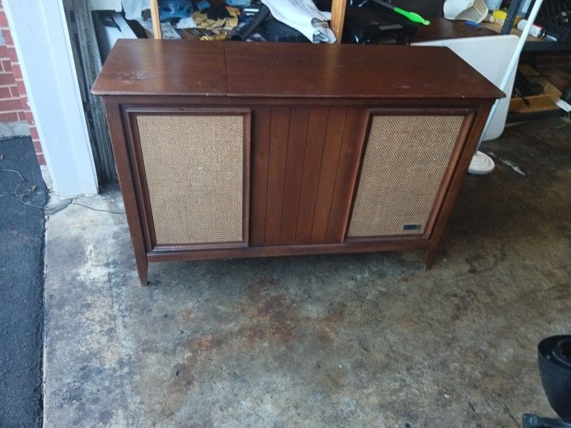 Zenith Vintage  Console Am/FM Radio, Record Player, , Works Good, 