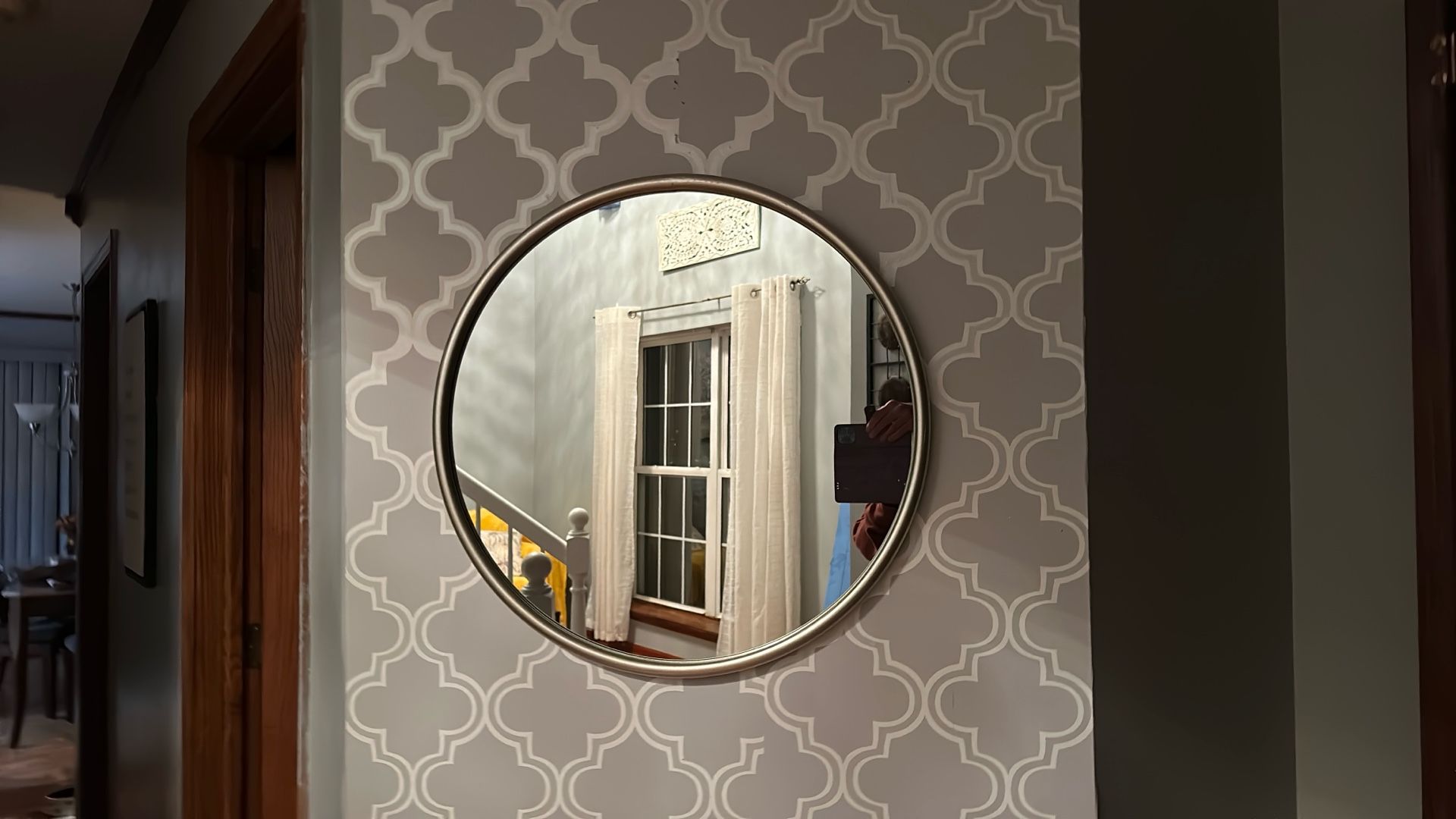 Round S Accent, Mirror, Silver With Glass