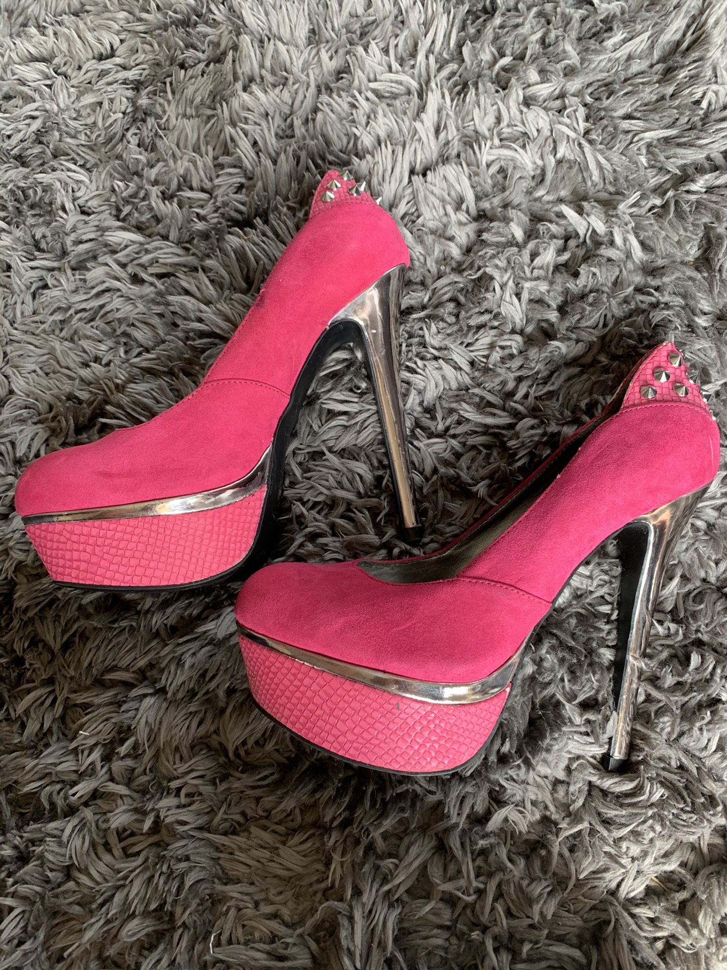 Guess heels 👠brand new size 8