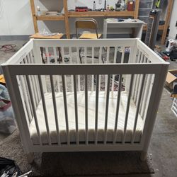 Mini baby Crib With Mattress