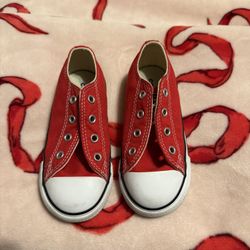 Toddler converse size 8
