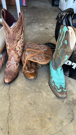 Women’s cowboy boots