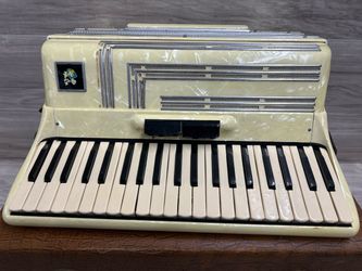 Vintage Soprani "Renata" 120-Bass Piano Accordion - Made In Italy (PO1024893)