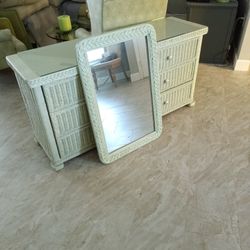 Wicker Dresser Pale Green , Mirror