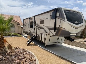 2020 Keystone Montana 3740FK