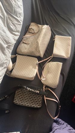 Michael Kors Bag Bundle – 5 Pieces