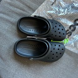 Crocs Black New