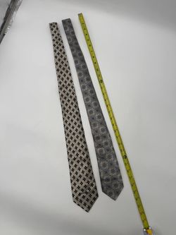 2 Men’s Neck Ties Beige Gray Geometric Floral Pattern Business Formal Lot