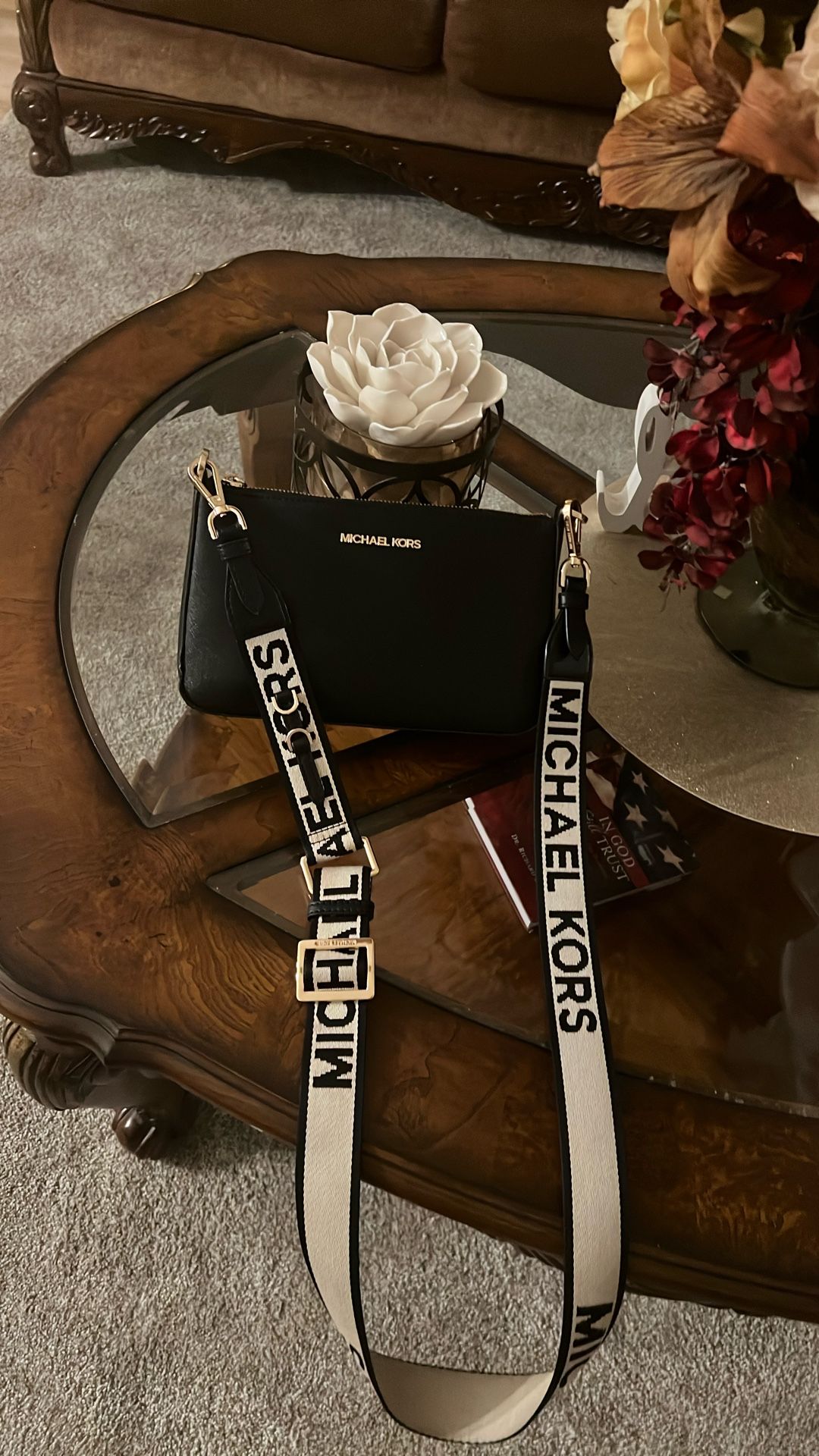 MK Leather Satchel In Great Condition $60