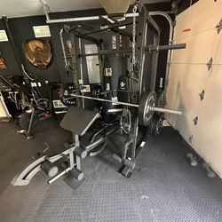 Vesta Fitness Smith Machine 1001 w/Bench Attachment | 230lb Bumpers Olympic Weights | 7ft Olympic Bar | Fitness | Gym Equipment | FREE DELIVERY 🚚 