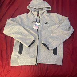 nike tech brand new with tags grey