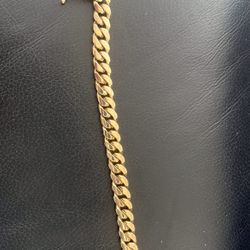 10kt Cuban Link Bracelet 
