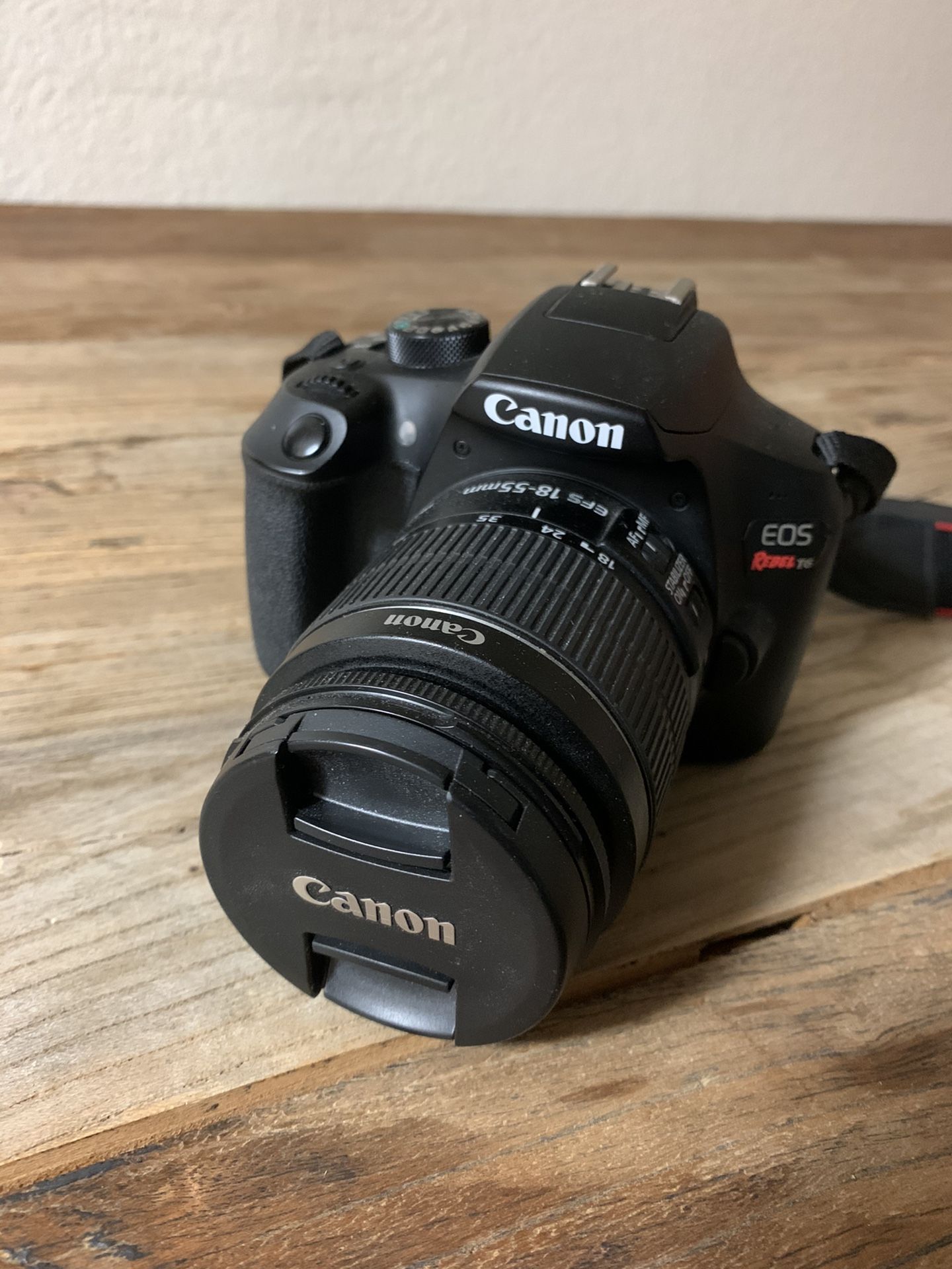 Canon T6 dslr in perfect condition