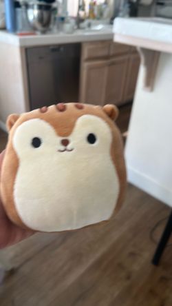 Brown squirrel squishmellow 5 inches tall 4 inches wide