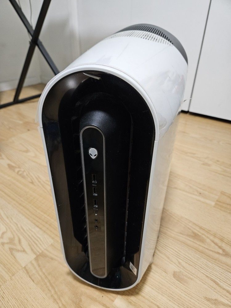 RTX 2080 TI Alienware Aurora R11 Gaming PC
