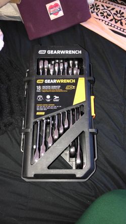 GearWrench 18-Piece SAE/Metric Ratcheting Wrench Set